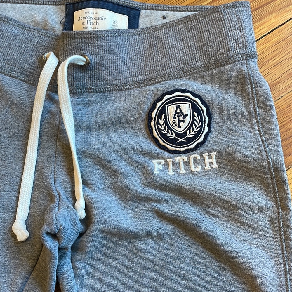 A&F joggers - Picture 2 of 4